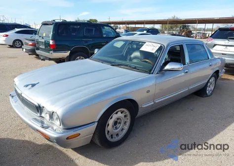 2000 Jaguar Xj8 Vanden Plas from USA, damaged, VIN SAJFA24C3YLF01860